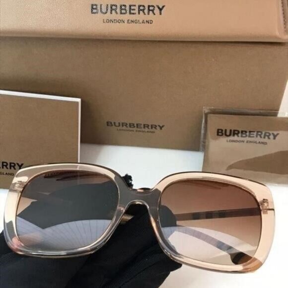 New - 💯 Original Burberry Caroll Gradient Brown Square Ladies Sunglasses BE432 - Picture 4 of 12